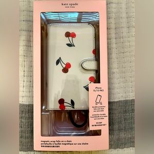 ♠️Kate Spade IPhone 13 cherry wallet 🍒